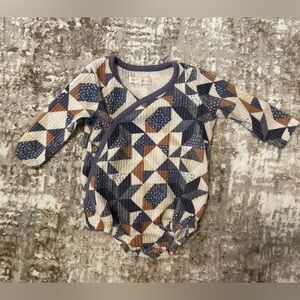Grayson Collective Quilted Geometric Kids Bodysuit - Navy and Tan size 3/6M